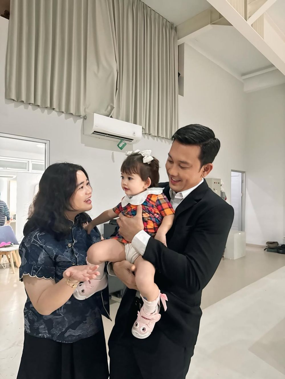 Kisah Denny Sumargo trauma kehilangan calon anak, empat kali gagal sebelum Gabriella lahir