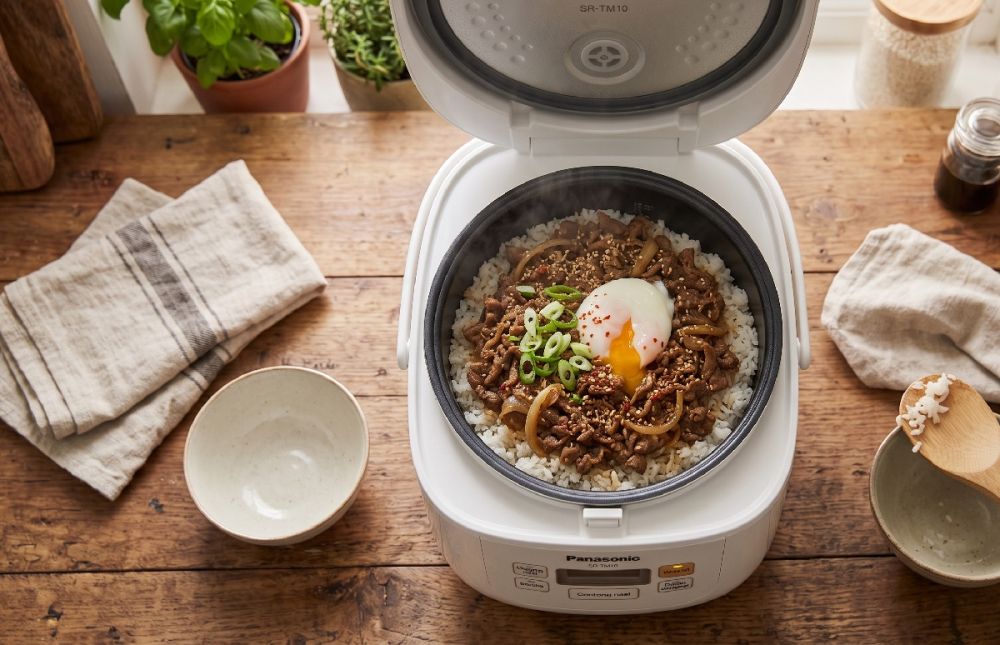 Resep nasi beef ala Yoshinoya pakai rice cooker yang tinggal cemplung saja, lezatnya praktis