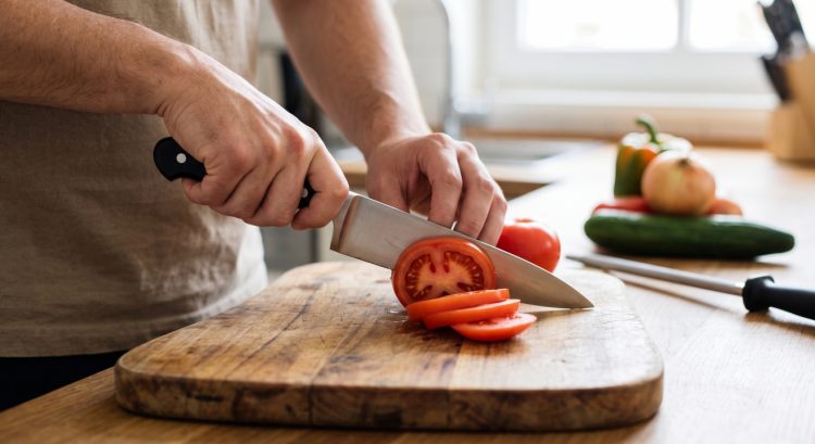 Mana lebih aman, pisau tajam atau pisau tumpul? Begini penjelasan dan cara menggunakannya dengan aman