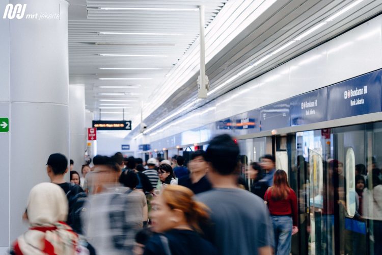 Makin praktis tanpa repot top-up, BRI Kartu Kredit Contactless kini bisa dipakai di MRT Jakarta