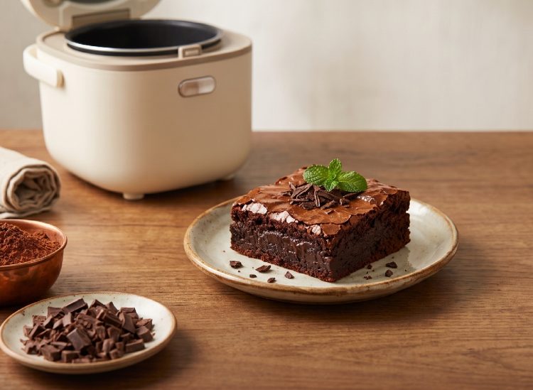 Cara membuat brownies legit dan nyoklat cuma pakai rice cooker, tanpa oven tetap lezat dan anti gagal
