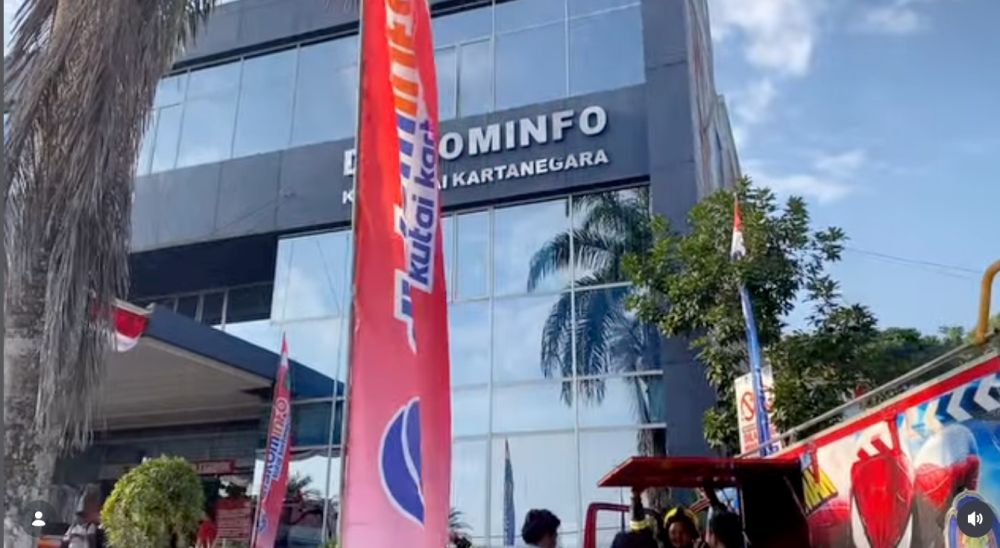 Kebakaran Diskominfo Kutai Kartanegara, pegawai diduga bakar ruang rapat akibat foto dibuat stiker