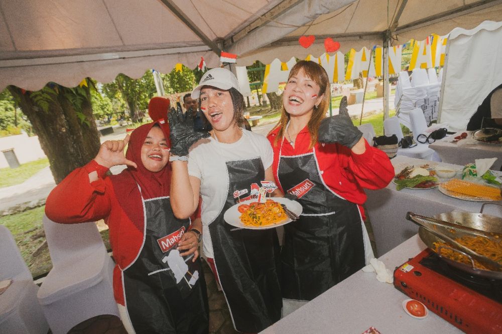 Mencicipi Ayam Panggang Spesial Mahsuri bareng ratusan ibu-ibu di Medan, enaknya valid!