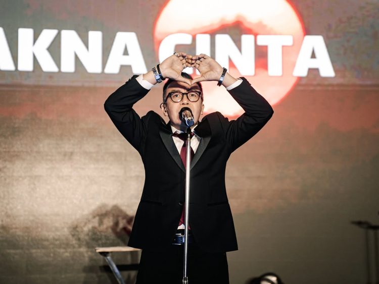 Ari Lasso jadi penumpang pesawat Garuda pecah ban, ungkap momen menegangkan saat mendarat di Makassar