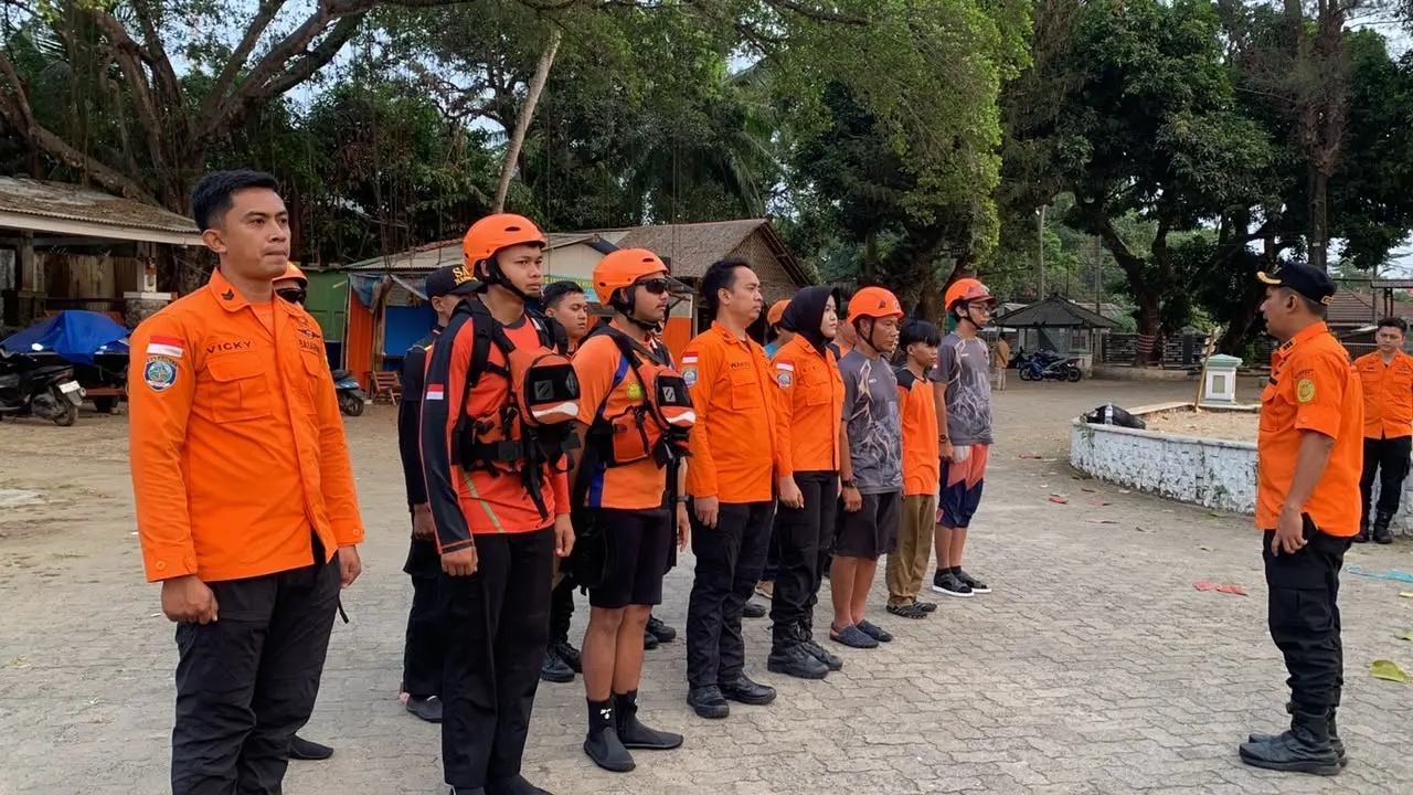 Tim SAR perluas pencarian rombongan jurnalis hilang kontak di Selat Sunda, 8 orang teridentifikasi