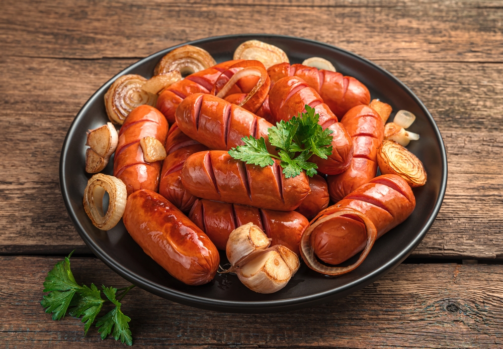 Hobi kulineran tapi takut darah tinggi? Ini deretan makanan yang harus dihindari