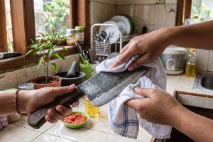 Pisau cleaver berkarat setelah dicuci? Cek cara mengeringkan bilahnya