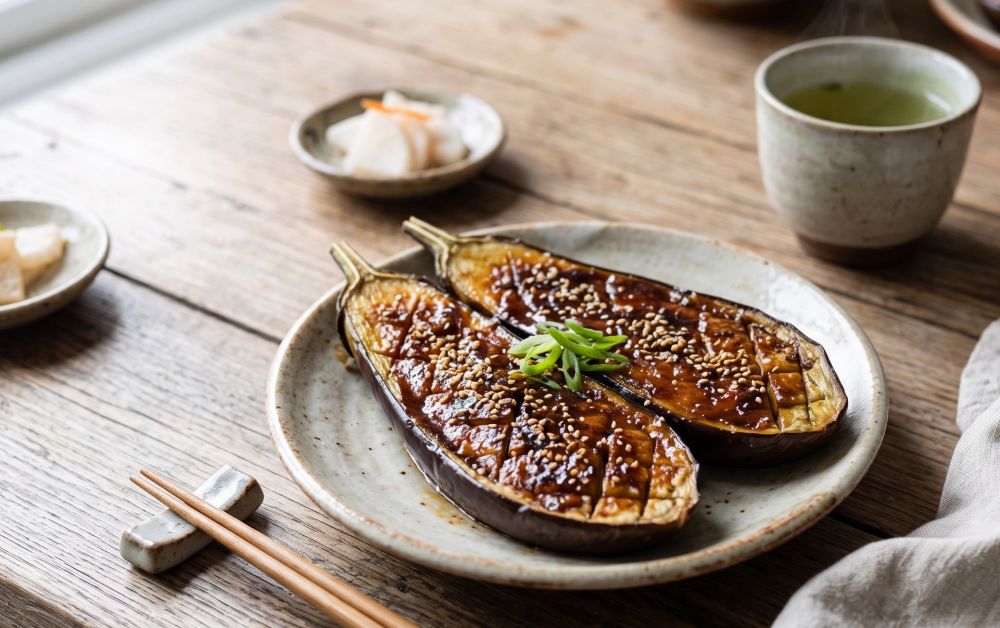 8 Resep olahan terong khas luar negeri yang lezatnya nendang, rasanya otentik pakai bahan dari pasar