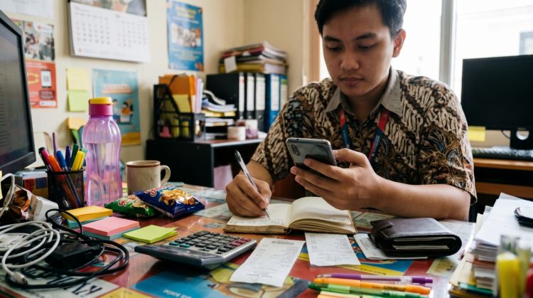Cara mengecek langganan aplikasi yang diam-diam menguras uang