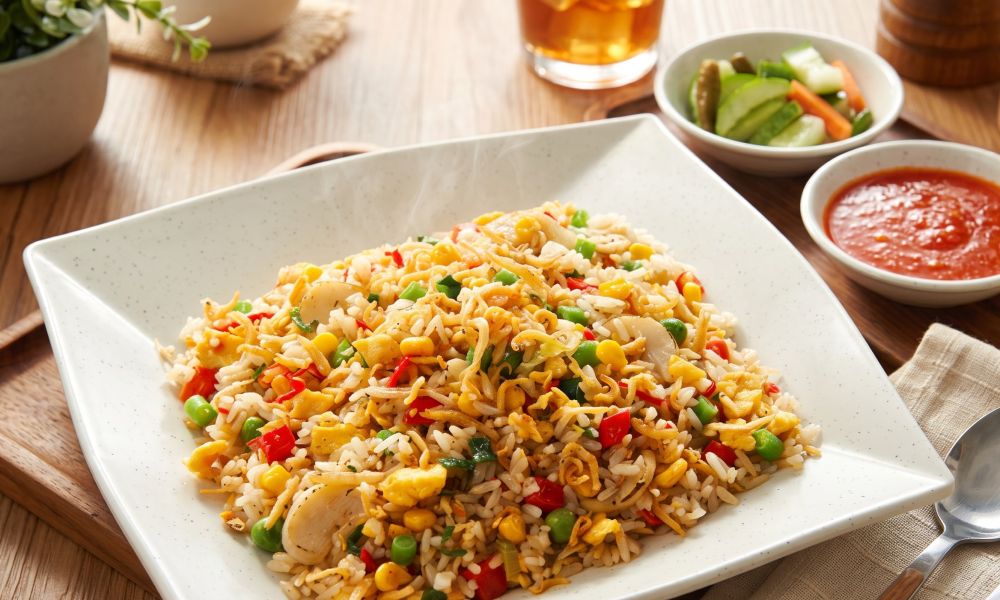 5 Resep nasi goreng gurih & berempah siap saji kurang dari 15 menit, menggoda lidah tanpa banyak garam