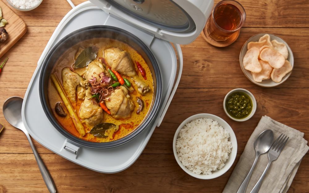 5 Resep olahan daging berkuah lezat yang masaknya cuma pakai rice cooker, tinggal cemplung selesai