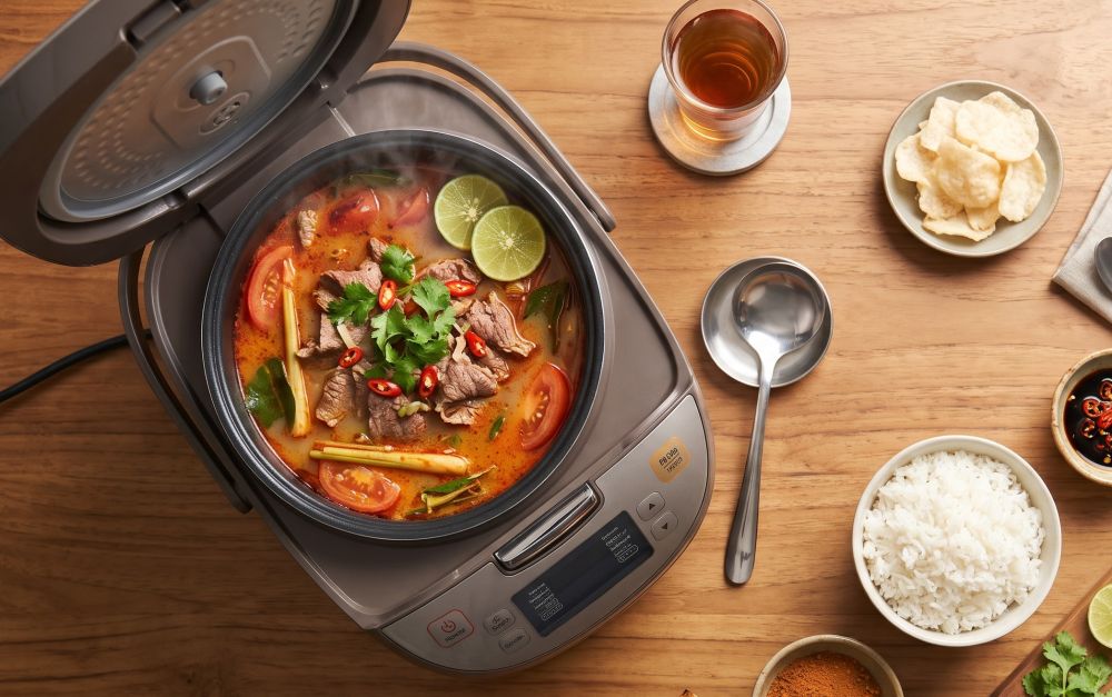 5 Resep olahan daging berkuah lezat yang masaknya cuma pakai rice cooker, tinggal cemplung selesai