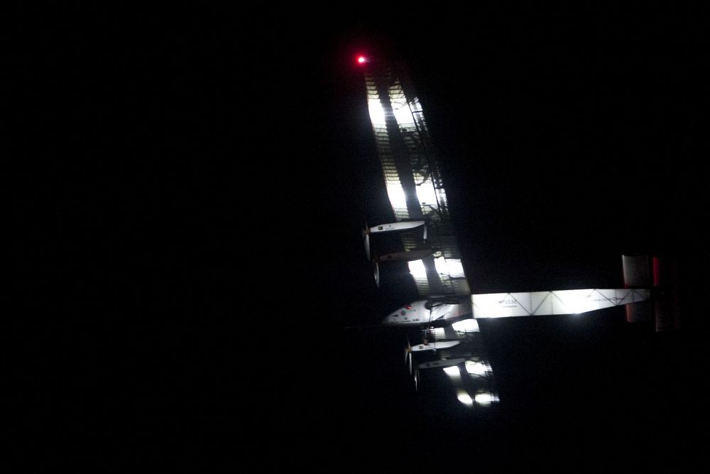 Solar Impulse 2, keliling dunia dengan tenaga matahari