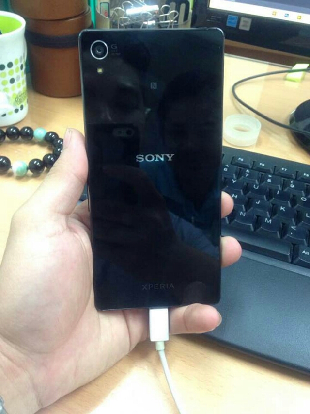 Inikah wujud Sony Xperia Z4 yang sebenarnya?