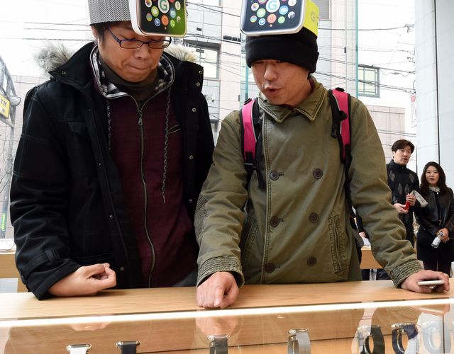 Warga Jepang antusias sambut preview Apple Watch