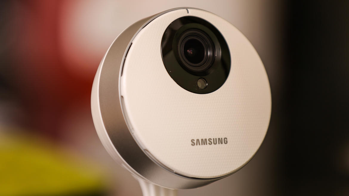 Tatapan tajam dari penjaga rumah Samsung Smartcam HD Pro