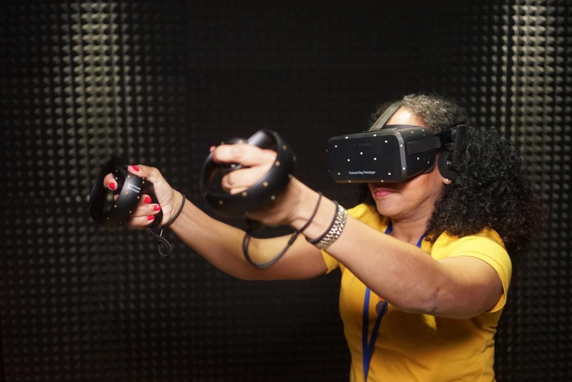 Melihat masa depan dengan kecanggihan virtual reality