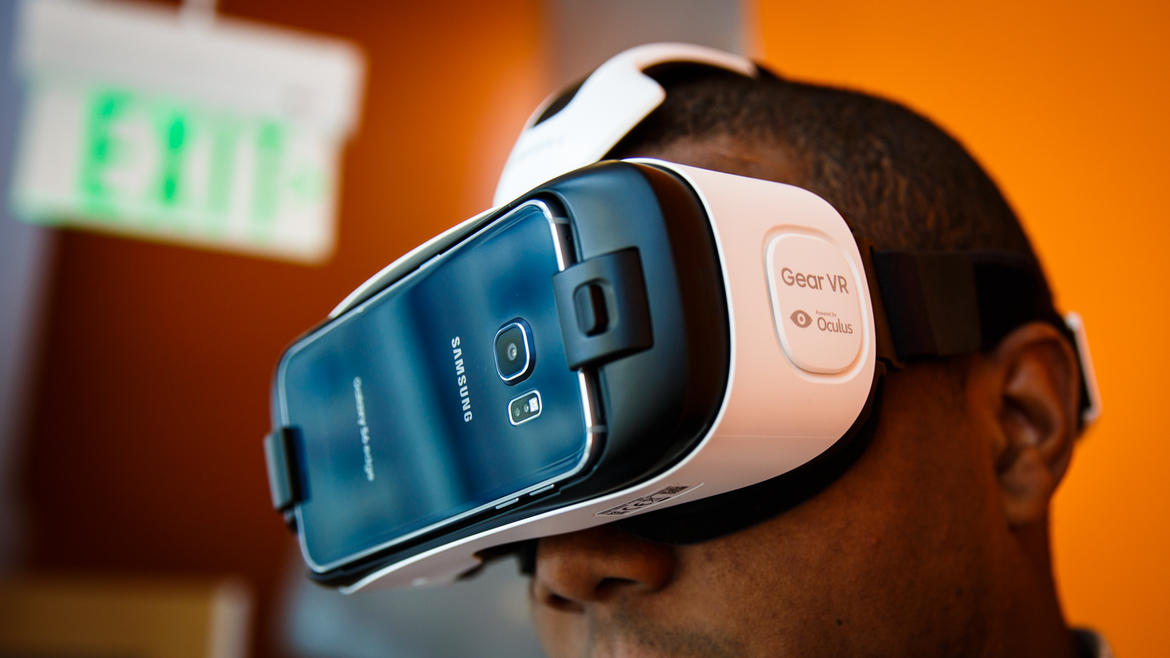 Melihat masa depan dengan kecanggihan virtual reality