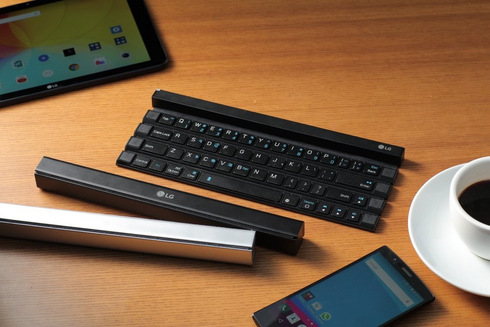 LG Rolly Keyboard: Papan tombol portabel yang bisa dilipat jadi balok