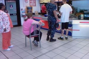 Mereka ini malasnya nggak ketulungan, jangan kamu tiru ya!