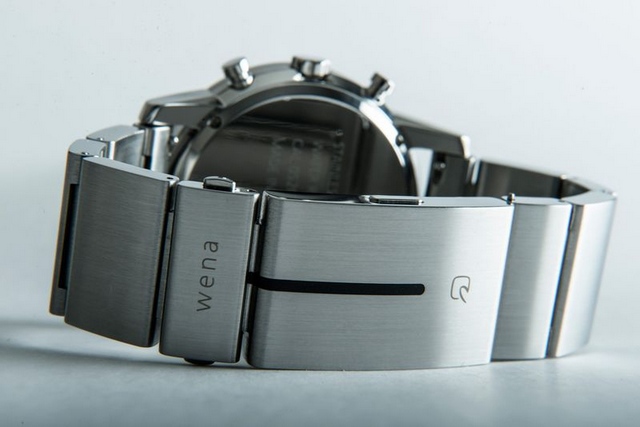 Wena Wrist, jam tangan pintar dengan tampilan premium