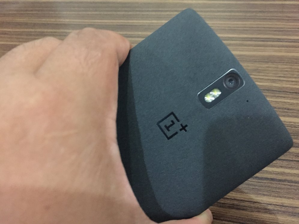 Hands-on OnePlus One, ponsel beraset spesifikasi mewah