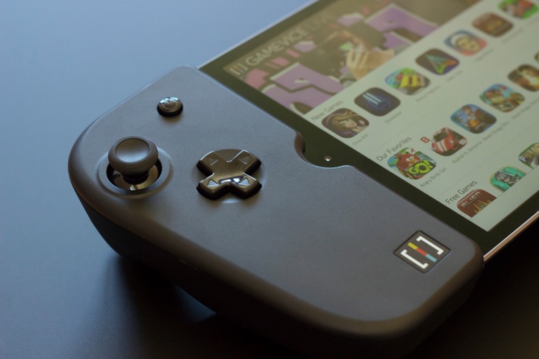 Ketika iPad Mini diubah menjadi game controller oleh Gamevice