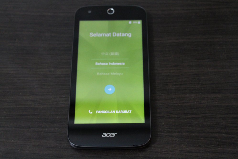 Unboxing Liquid Z320, smartphone murah terbaru dari Acer