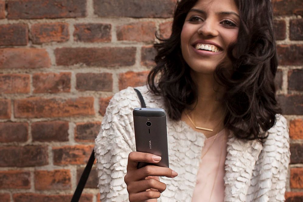 Nokia 230, feature phone dengan kamera selfie pertama di dunia
