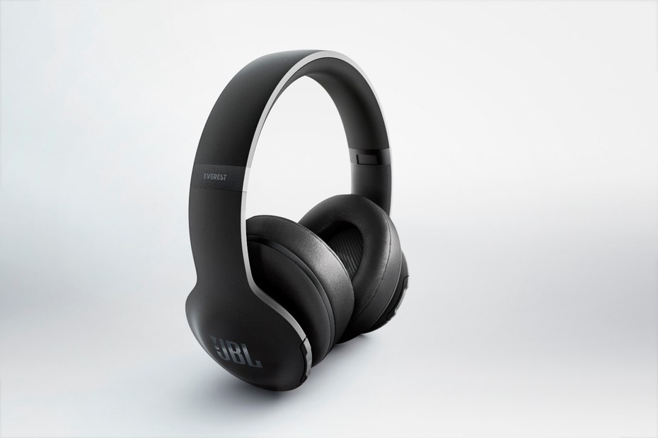 Headphone nirkabel JBL Everest 700 Elite lebih nyaman di telinga