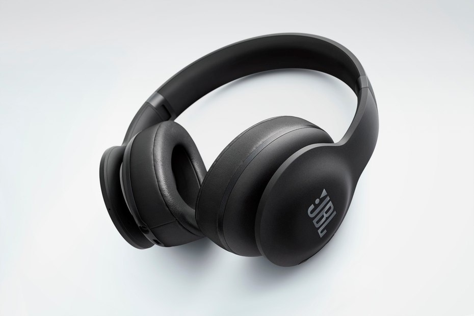 Headphone nirkabel JBL Everest 700 Elite lebih nyaman di telinga