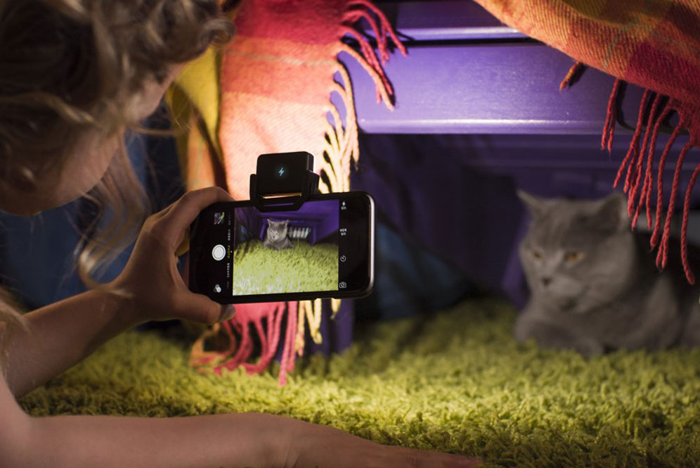 iblazr, LED flash yang paling seru diajak selfie