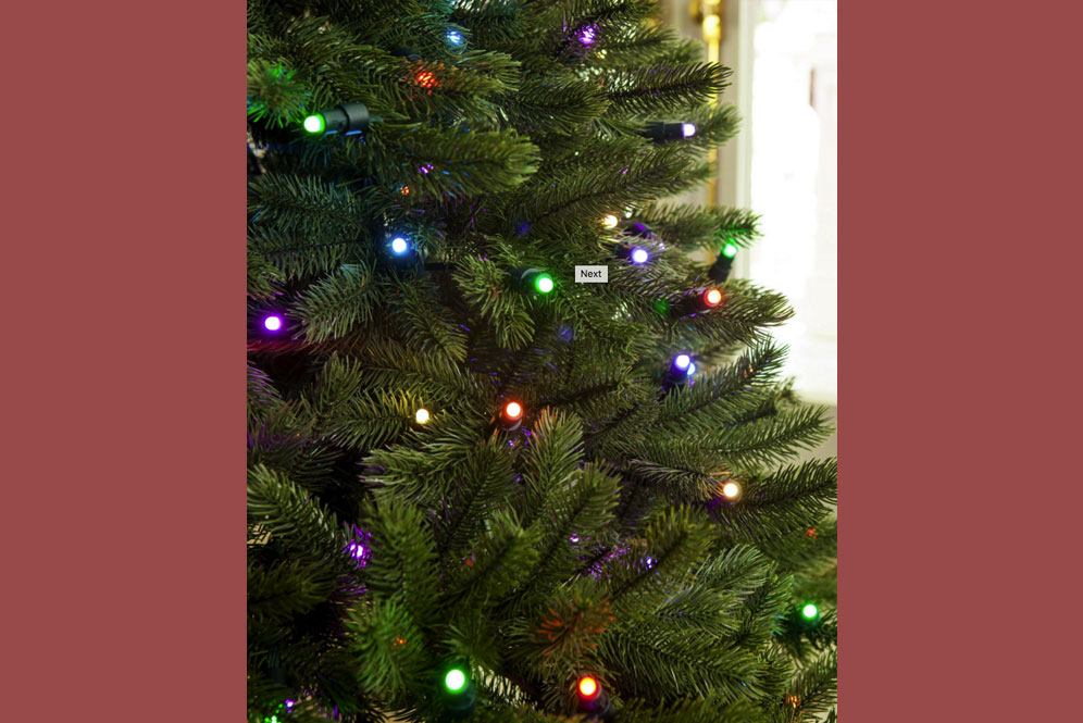 Atur ambience lampu Natal di rumah Anda dengan Lumenplay