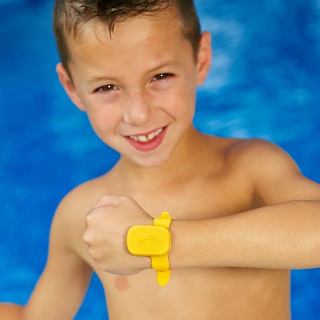 iSwimband, perangkat pembantu orang tua awasi anak ketika berenang