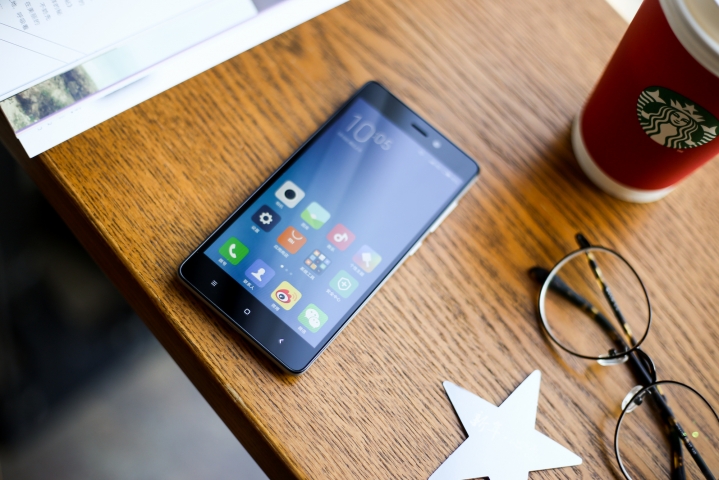 Intip foto menawan Xiaomi Redmi 3 dengan balutan logam