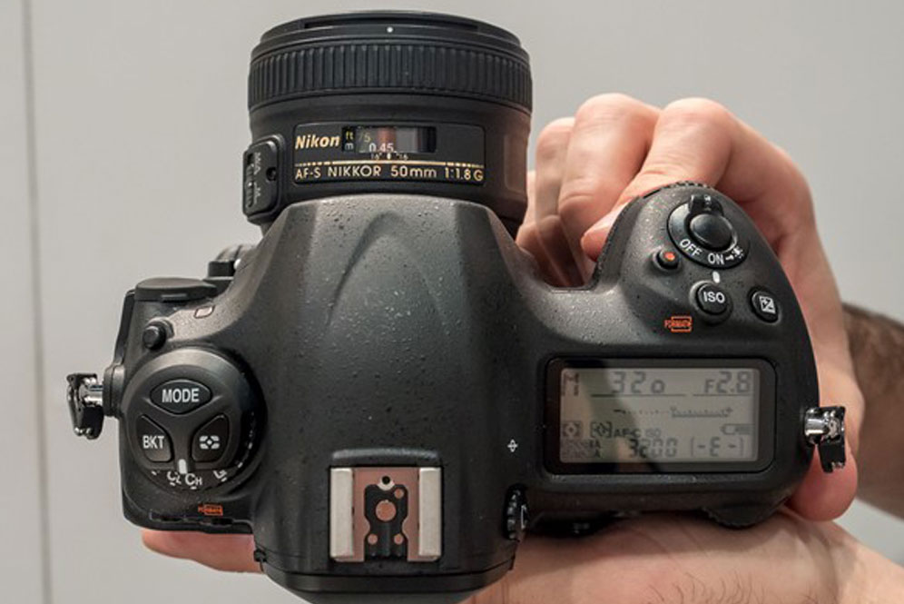 Mengintip Nikon D5 dari jarak dekat