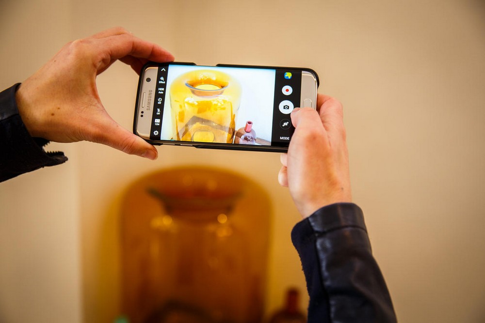 Case menawan Samsung Galaxy S7 dapat dipasangi lensa wide angle