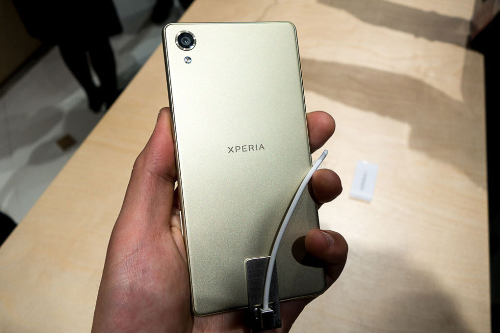 Sony Xperia XA, ponsel mewah untuk pasar menengah