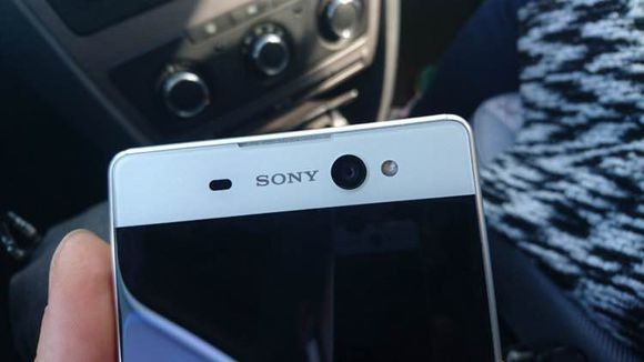 Bocoran gambar Sony Xperia C6 dengan kamera selfie menawan