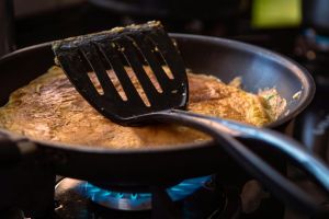 Bukan diberi potongan kentang, ini cara mengatasi masakan keasinan cuma tambah 1 bahan makanan