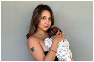 Trik Jennifer Coppen bikin MPASI ini super praktis cuma 2 langkah, anak makin lahap