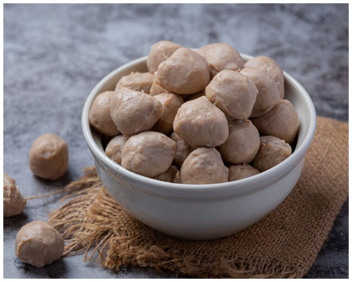 Bukan hanya teksturnya kenyal, ini cara praktis membedakan bakso yang mengandung pengawet boraks