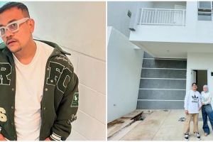 Dari penjual koran kini Ebel Cobra jadi komedian top beli rumah baru di komplek elit, ini 9 potretnya