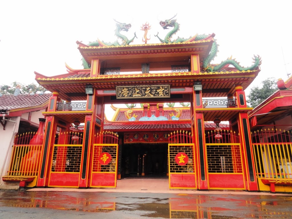 10 Momen Carisa bertemu Ganjar Pranowo, dapat hadiah biola