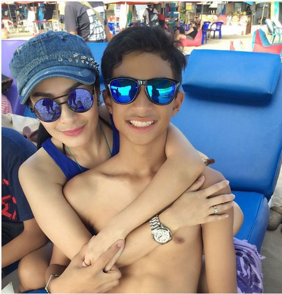 15 Ilustrasi Putri Disney jadi model merek fashion, kece banget