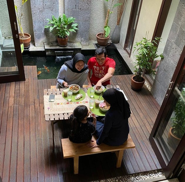 rumah adrian Instagram