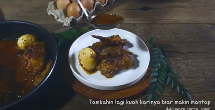 Ayam Telur Bumbu Kari