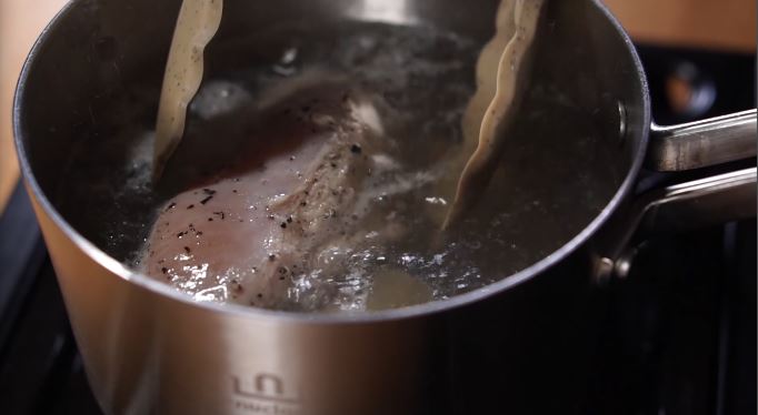 Chicken Salad With Avocado Sauce (Guacamole)