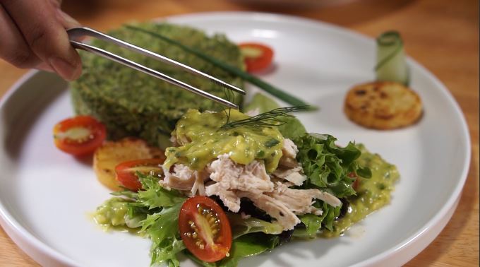 Chicken Salad With Avocado Sauce (Guacamole)