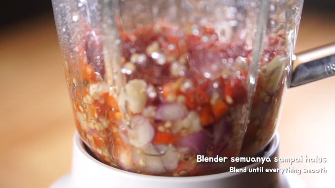 Firecracker Chicken With Vinaigrette Salad